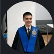 Graduado y Máster en matemáticas con matricula de honor. 6 años de experiencia dando ESO, Bach y Uni.
