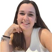 Profesora de educación primaria, especializada en Pedagogía Terapéutica y Audición y Lenguaje.