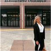 Laureata in giurisprudenza e abilitata all’esercizio della professione forense, offre servizio di tutoraggio in diritto