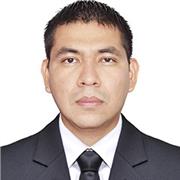 Profesor de matemática responsable y muy comprometido con su trabajo