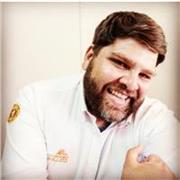 Profesional de apoyo pedagógica y nivelación para niños de básica y media