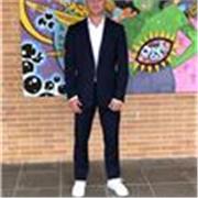 Profesor de todos los deportes, me especializo en rugby pero sé de todos 