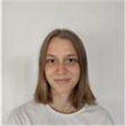 Me defino como una persona responsable y que me gusta enseñar y estar con niños/as. Me gustaría dar clases a niños de primaria.
