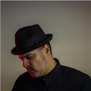 Soy profesor de producción musical y Dj con más de 20 años de experiencia e Imparto clases de todos los niveles.