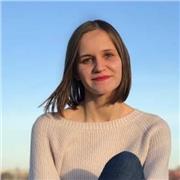 Bioquímica con experiencia como profesora ofrece clases de biología, matemáticas y física y química