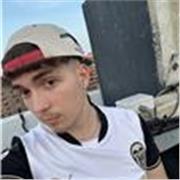 Soy un estudiante de grado superior con conocimiento en la mayoría de materias de primaria y ESO.