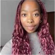 Profesora de inglés con certificación TEFL.  2,5 años de experiencia trabajando en una academia, enseñando en línea y en escu