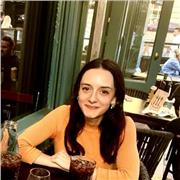 Native Italian tutor with 2 years of experience offering both online and in-person lessons of French and Italian