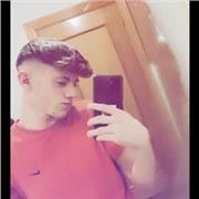 Me defino como un chico organizado, con las cosas claras, motivado para enseñar y ser enseñado  y a adolescentes dar clase