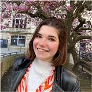 Étudiante en Master de médiation culturelle à Toulouse, j'accompagne en soutien scolaire les élèves du primaire et du collège.