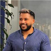 Preparó clases de matemáticas a la medida para estudiantes de primaria y secundaria