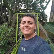Profesor de piano, guitarra, bajo, batería, flauta y canto con 8 años de experiencia