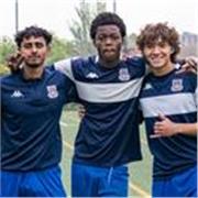 Profesor de futbol apto para todas las edades. Experiencia internacional 