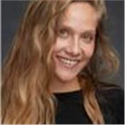 Profesora titulada en Teatro con más de 5 años de experiencia 