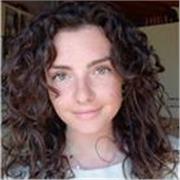 Studentessa al terzo anno di ingegneria gestionale