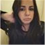 Enfermera imparte clases de español para todas las edades