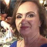 Professora de Matemática, física, disciplinas de engenharia civil e ambiental