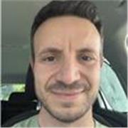 Didáctico, paciente, organizado y enfocado en la vida real