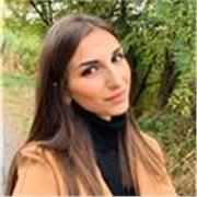 Laureanda in mediazione linguistica con esperienza triennale di lezioni private in lingua inglese e spagnola