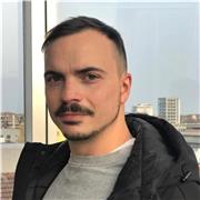 Laureato in Architettura e Design, impartisco lezioni di disegno tecnico e modellazione 3D
