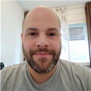 Diplomato al liceo classico, parlo correntemente spagnolo e rumeno offro lezioni in italiano