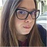 Laureata in lingue e letterature straniere moderne con esperienza in aiuto compiti per bambini delle scuole elementari e medie