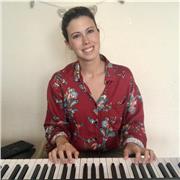 Se imparten clases de PIANO. Licenciada, todos los niveles
