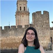 Native Spanish tutor providing lessons in person/online