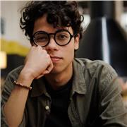 Fluent Brazilian English Speaker with Certificates from Top Schools in Florida and Arizona, and an Expert in Business English