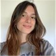 Laureata in scienze politiche e diplomata al liceo linguistico offre ripetizioni per elementari e medie