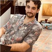 Principiantes, personas que ya saben de tocar y quieren mejorar. Adultos y niños.