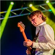 Introduzco a cualuquier tipo de alumno a la mejor y más divertida cara de la música.