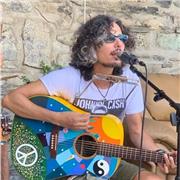 Impara a suonare la chitarra con le canzoni che ti piacciono!