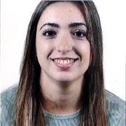 Profesora sombra de menores que necesiten un acompañamiento en su centro escolar como refuerzo educativo con NEE o algún tipo de discapacidad