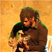 Profesor Titulado de Guitarra, Bajo Electrico, Piano