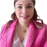 Profesora de apoyo para clases de biología media y universitaria