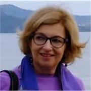 Laureata in Scienze Politiche, vecchio ordinamento, indirizzo politico amministrativo, offro lezioni di Diritto