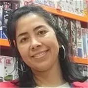 Profesora divertida y con ganas de ayudar en todo.