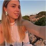 Profesora de catalán, con habilidad y paciencia. Clases dirigidas a niños de primaria. 