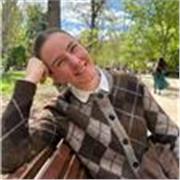 Soy Luisa, alemana nativa, actualmente viviendo en Madrid. Me encanta compartir mi idioma y cultura de forma cercana y práctica.