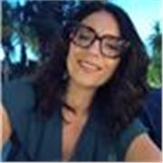 Pedagogista impartisce lezioni di recupero e potenziamento a ragazzi scuola elementare e medie