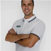 Offro lezioni di persona training per aumentare la tua forza e le tue capacità tecniche.