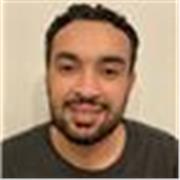 Ich bin Arabisch-Muttersprachler und habe mein Hochschulstudium vollständig auf Arabisch absolviert.