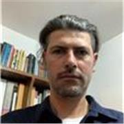 Economista, estudiante de maestría en literatura