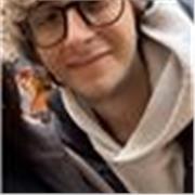 Offro lezioni private a ragazzi e bambini, ho 19 anni e sono uscito dal liceo scientifico con voti eccellenti.