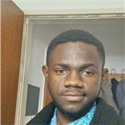 Französisch-Tutor , der Altersgruppen unterrichten kann und besonders mit Spaß