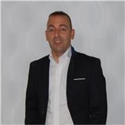 Mi experiencia viene de más de 22 años trabajando con programación, comercio electrónico y diseño web en un entorno real