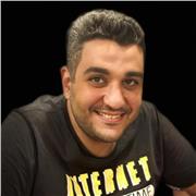 Insegnante in una scuola italiana, laurea magistrale da Trieste in ingegneria elettrica, insegno materie elettriche e automazione