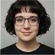 Mi metodología transforma el aprendizaje en una experiencia dinámica y conectada. En Historia e Historia del Arte, sustituyo la me