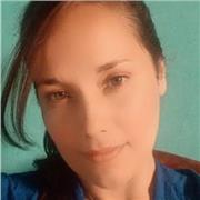 Imparto clases de matemáticas y informática soy una persona responsable y honesta